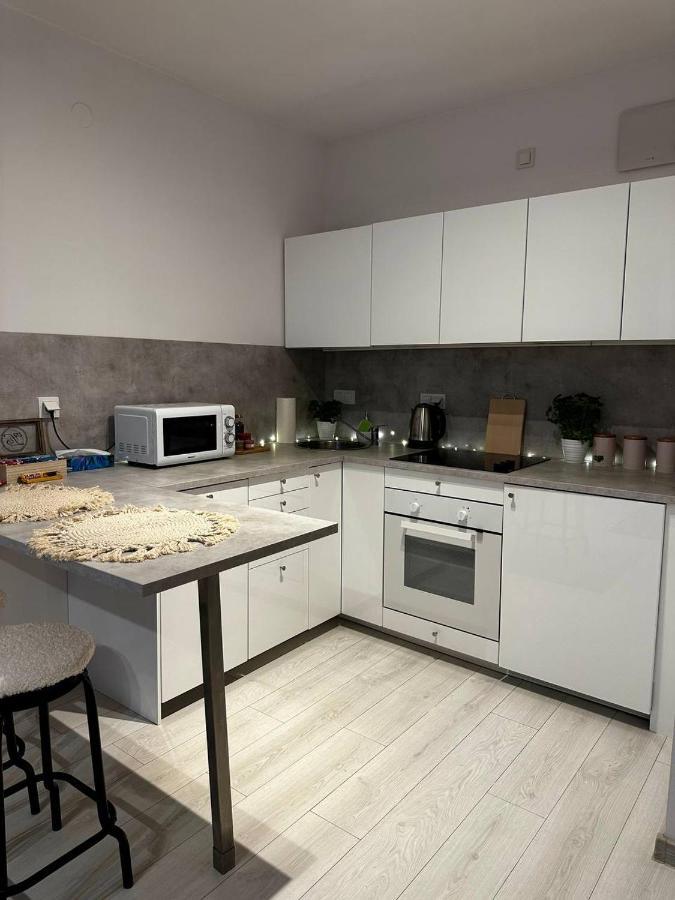 Apartament Centrum, Miejsce Parkingowe W Cenie Warszawa Exteriör bild