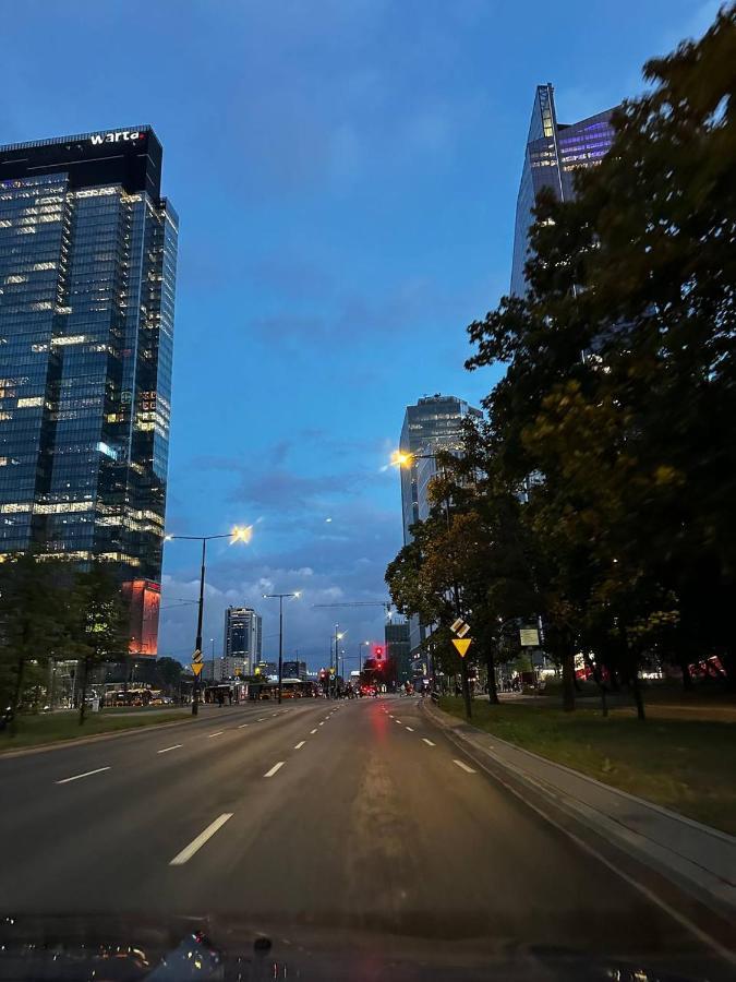 Apartament Centrum, Miejsce Parkingowe W Cenie Warszawa Exteriör bild